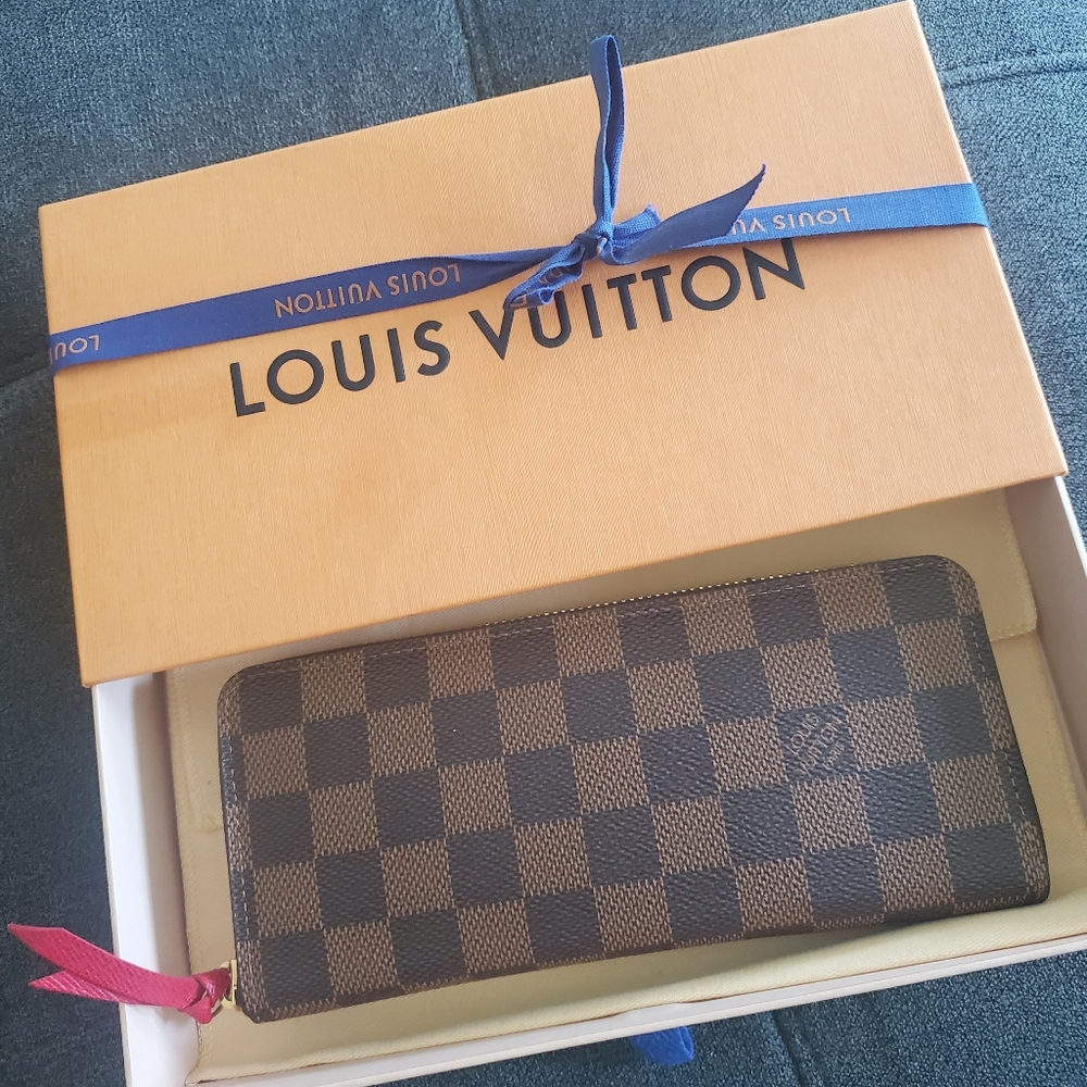 Louis Vuitton Checkered Wallet